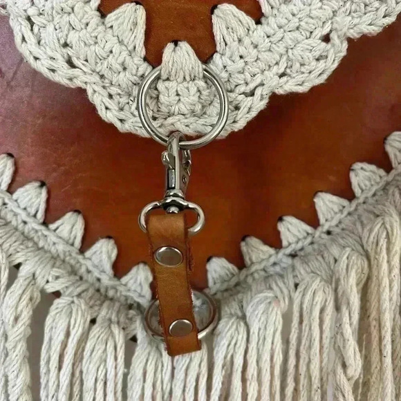 NEW Heart-Shaped Leather bag with macrame from Mexico - Picture 8 of 11